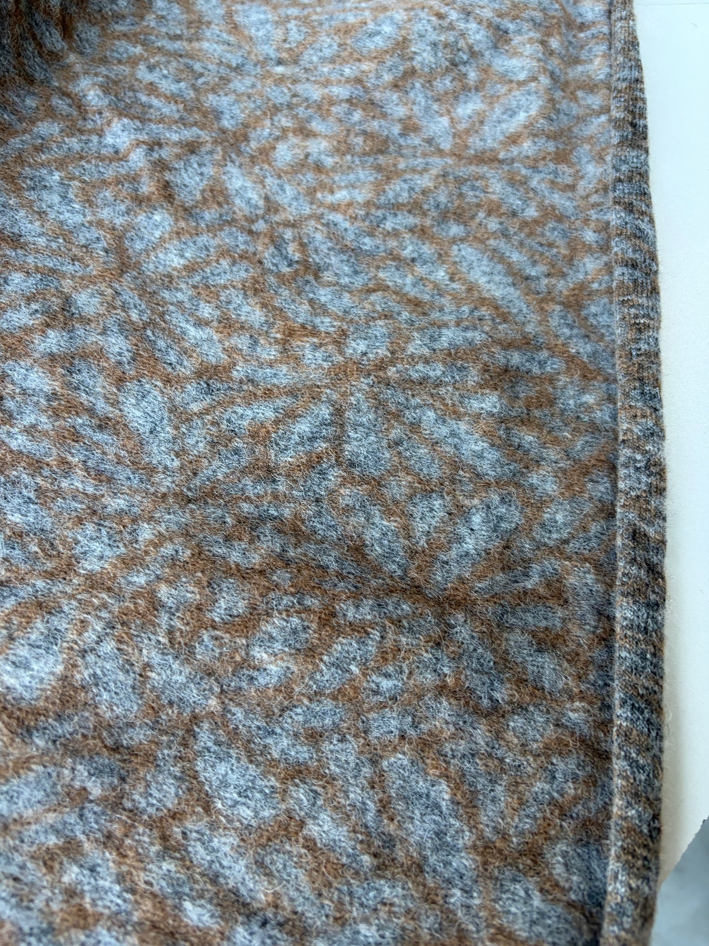 HOLLY 026 cognac/grey animalier  boiled wool