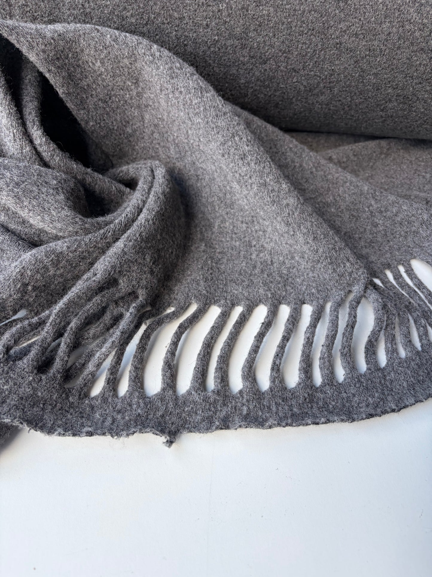 HOLLY 027 mid grey heavy boiled wool with fringes