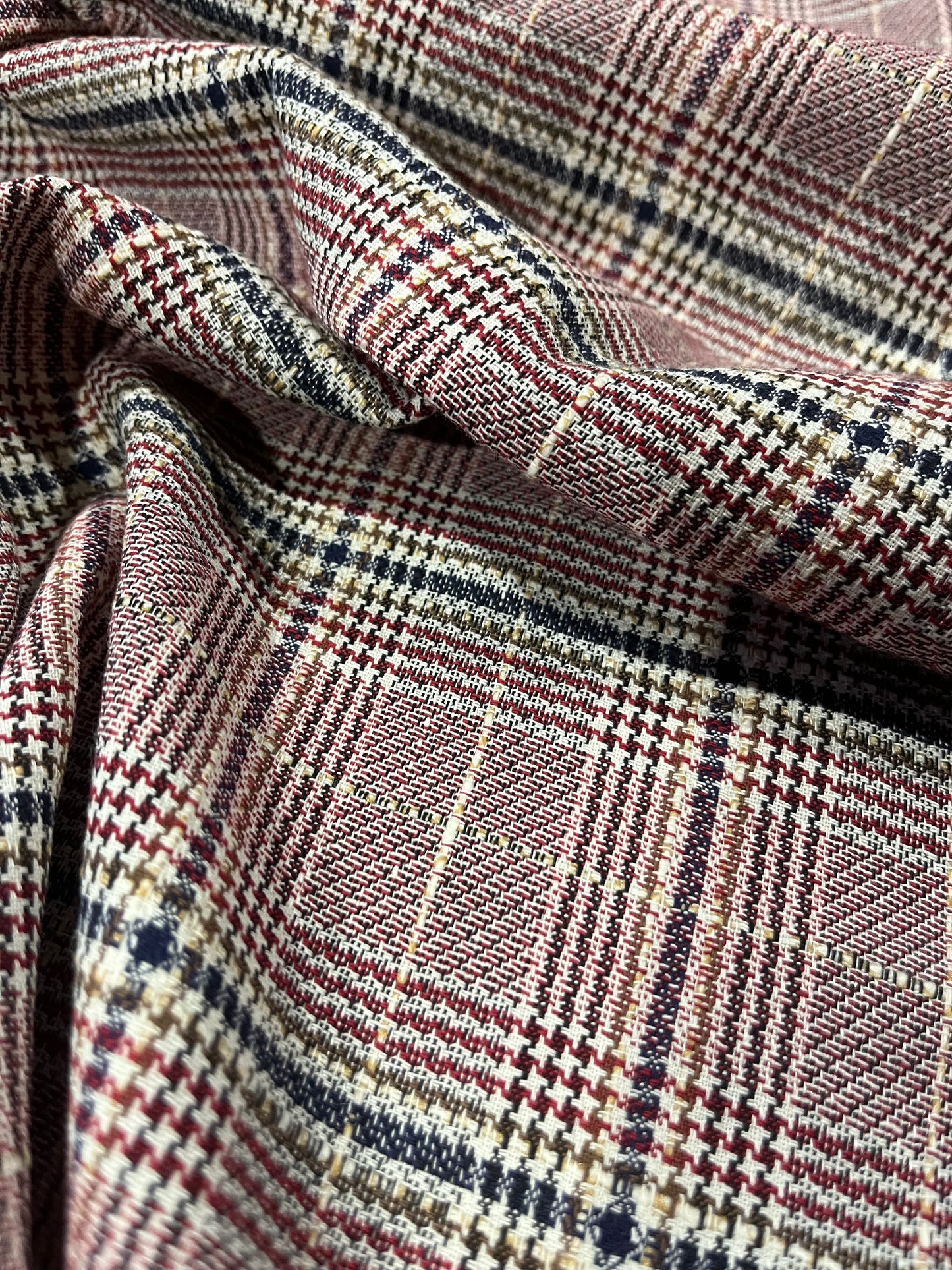 B02 woven checkcrêpe red/blue