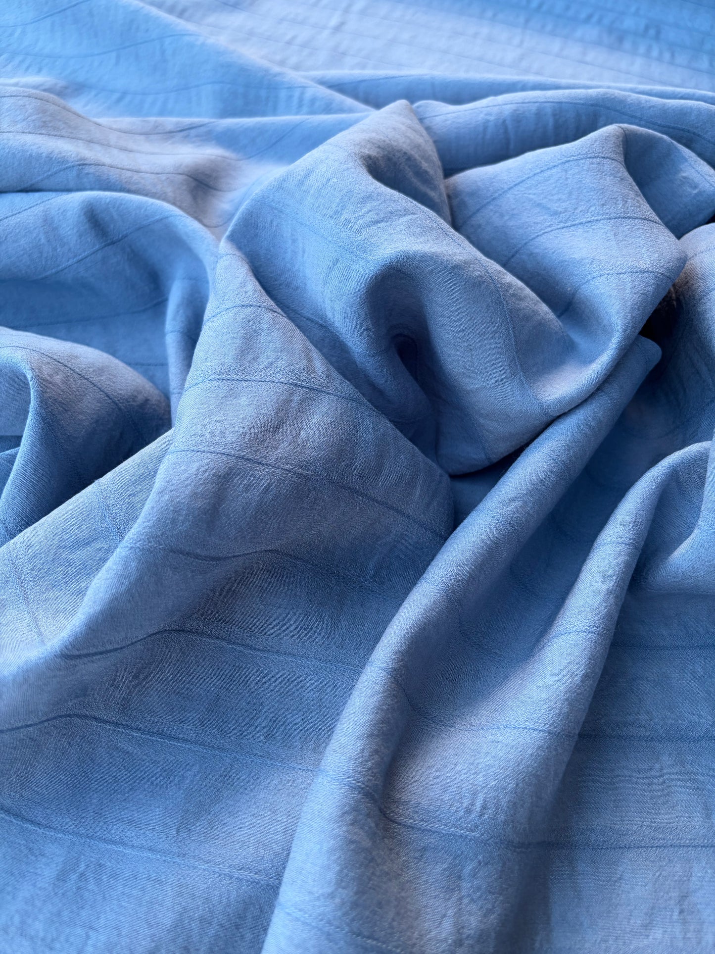 NOA 023 viscose/silk stripes steel blue