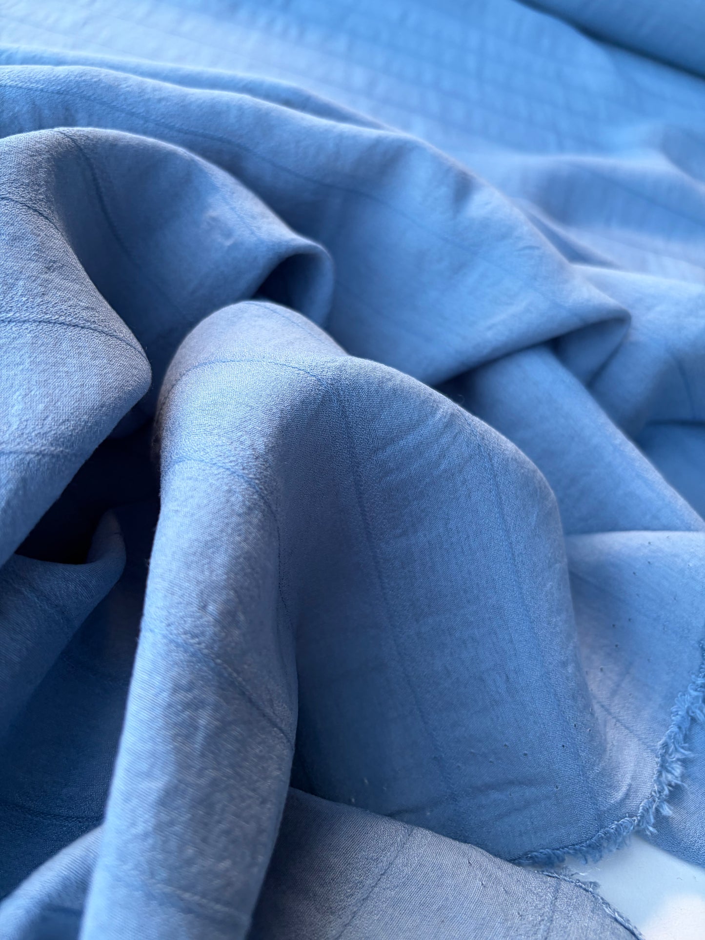 NOA 023 viscose/silk stripes steel blue