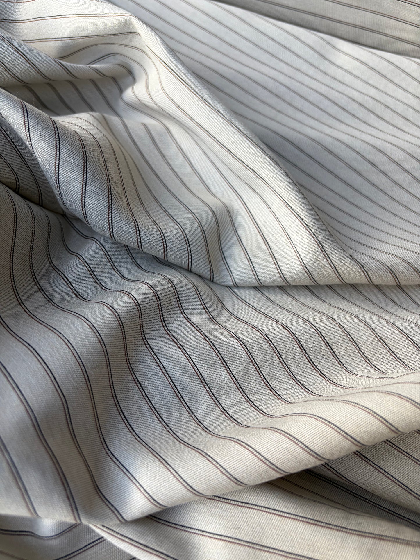 ISE 005 off-white cotton stretch broken twill