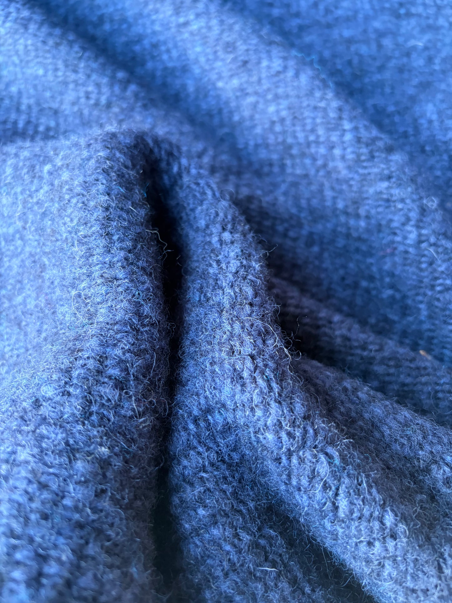 ISE 007 heavy boiled wool blue fantasy
