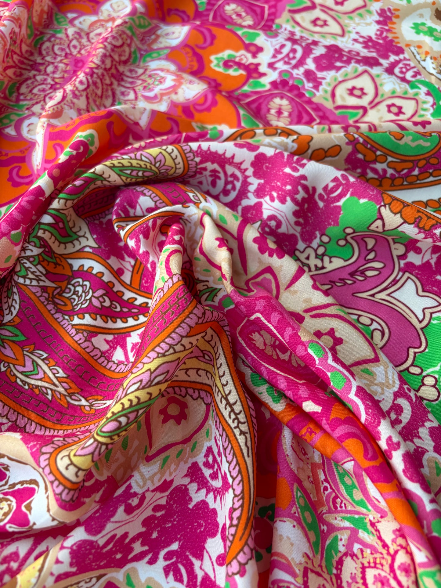 HOMER 001 viscose print fuchsia/orange paisley