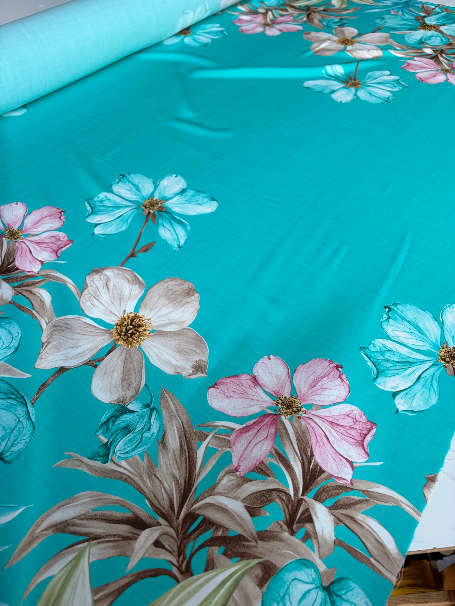 HOMER 002 viscose print double border aqua flowers