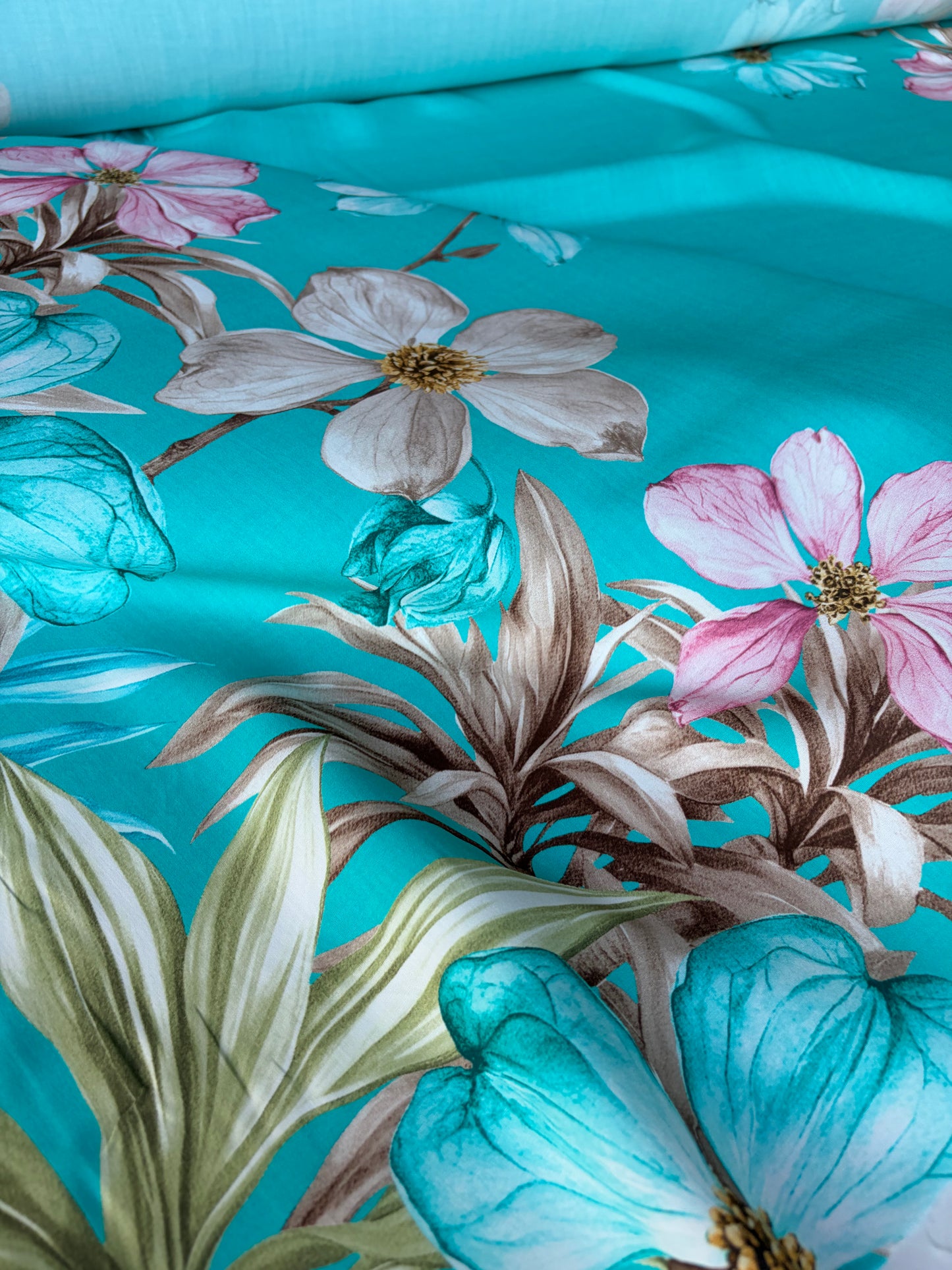 HOMER 002 viscose print double border aqua flowers