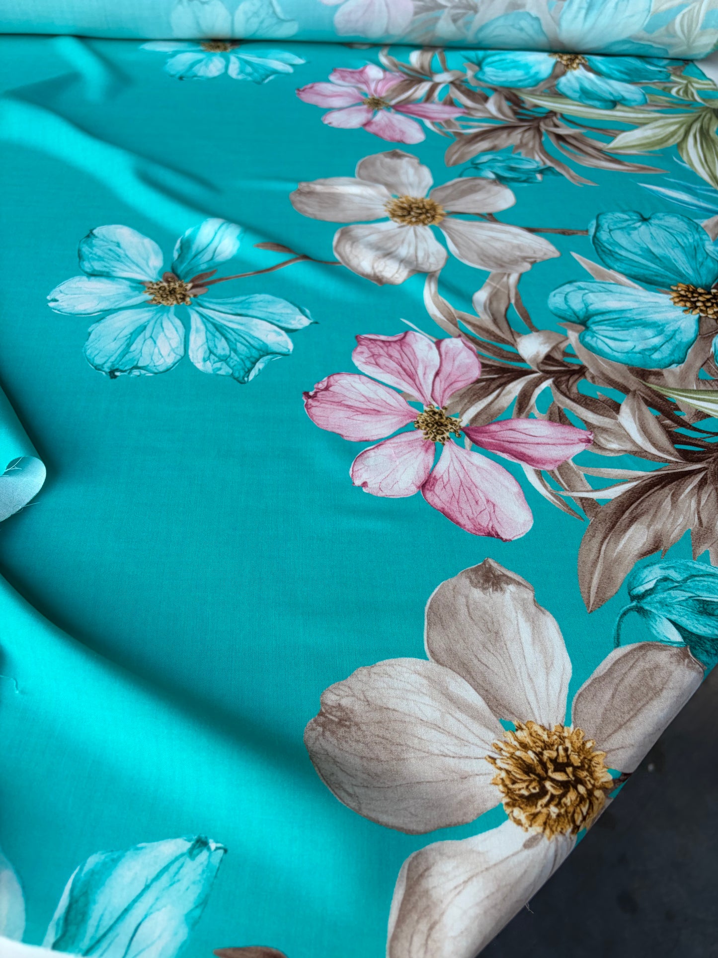 HOMER 002 viscose print double border aqua flowers
