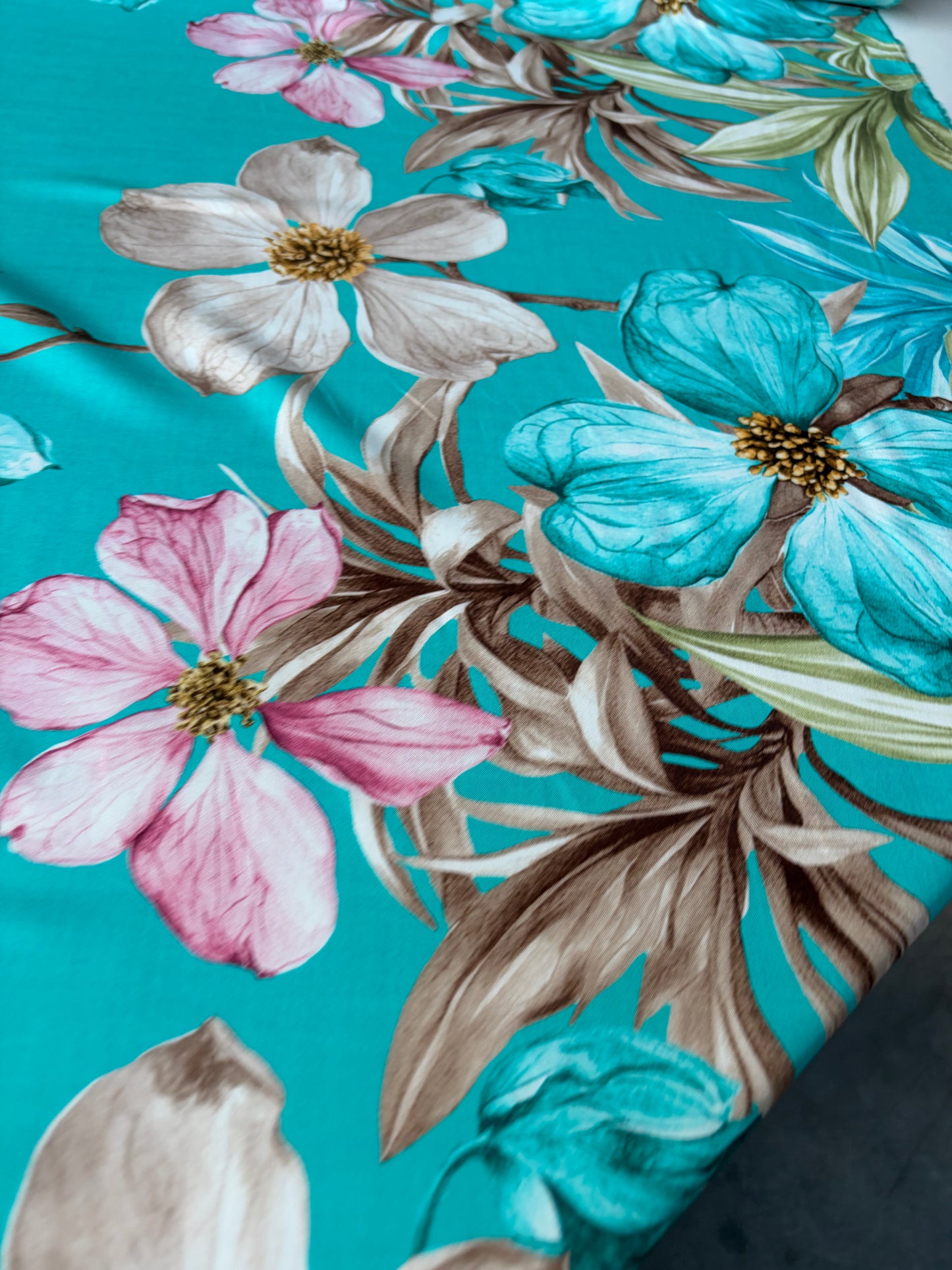 HOMER 002 viscose print double border aqua flowers
