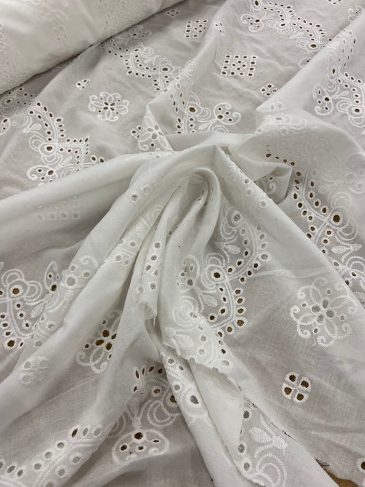 Jonny 028  broderie anglaise flower design white