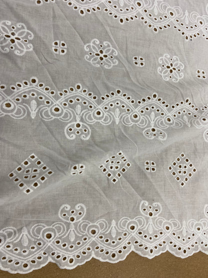 Jonny 028  broderie anglaise flower design white