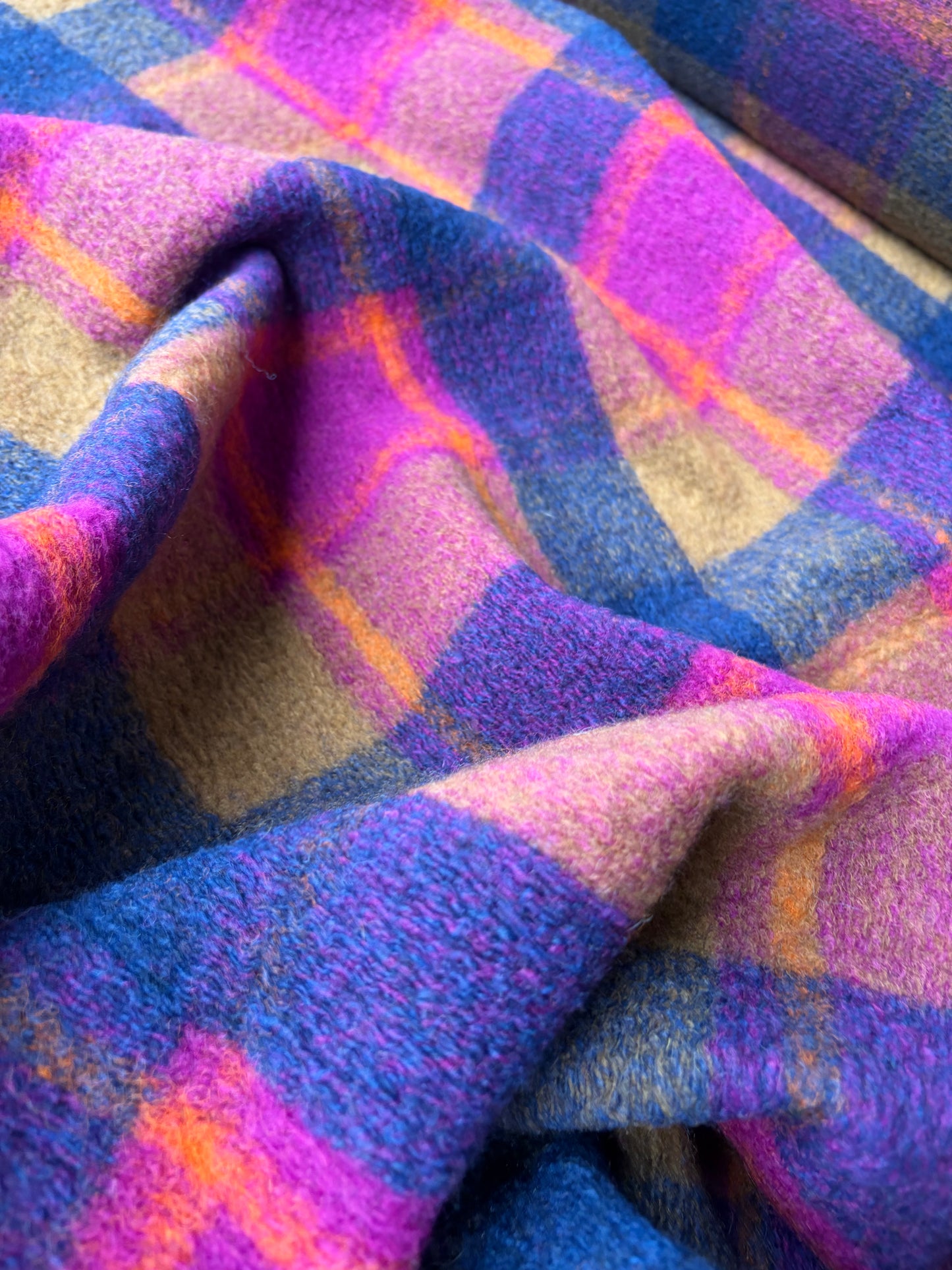 ISE 014 checkered  boiled wool