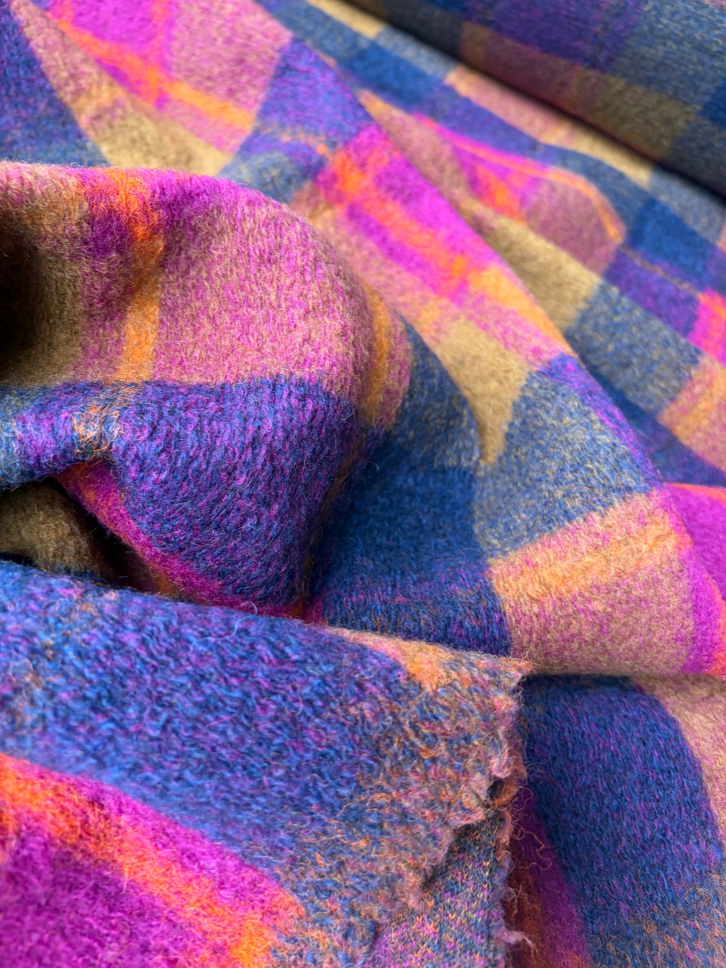 ISE 014 checkered  boiled wool