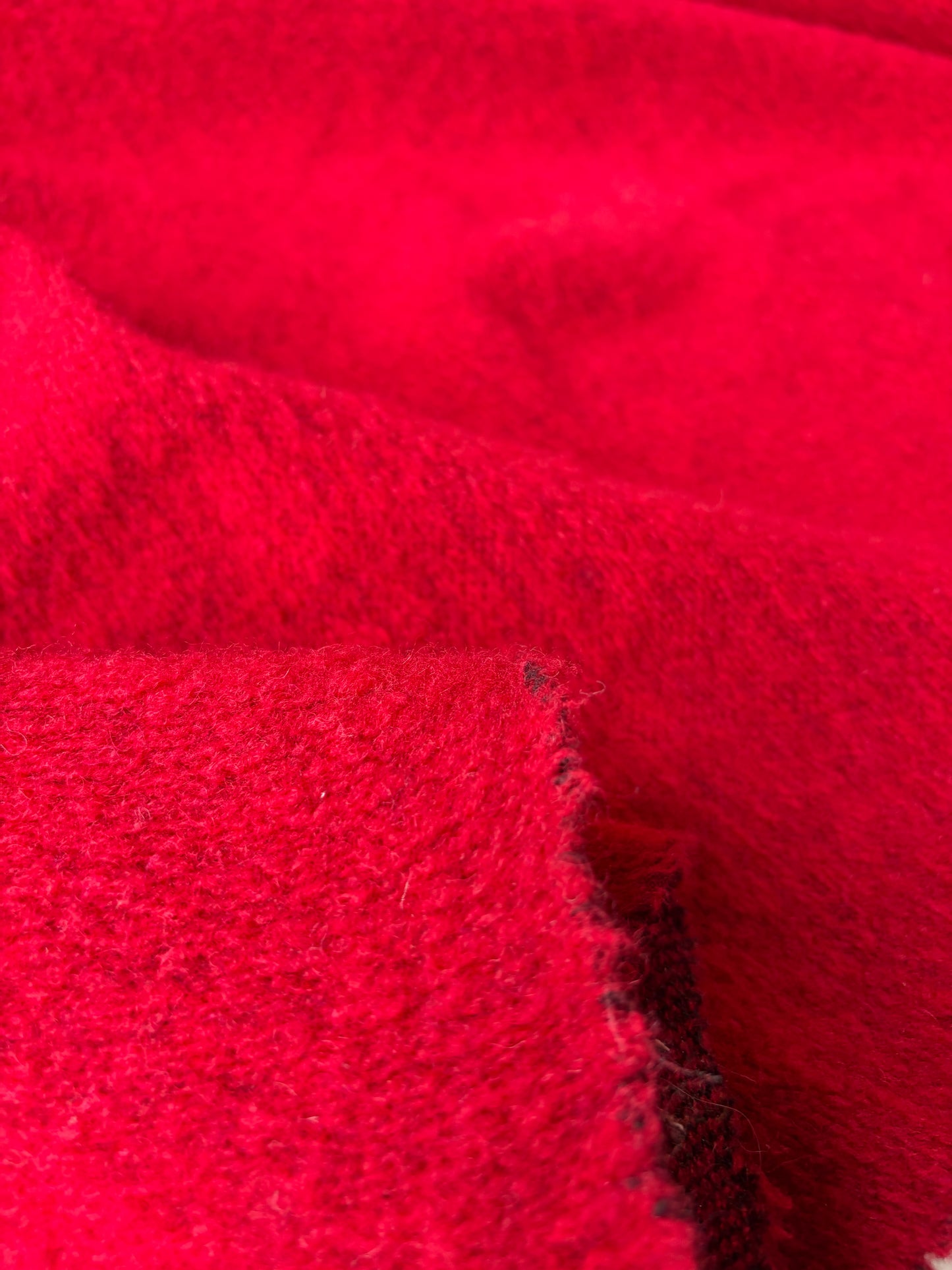 ISE 015 red boiled wool