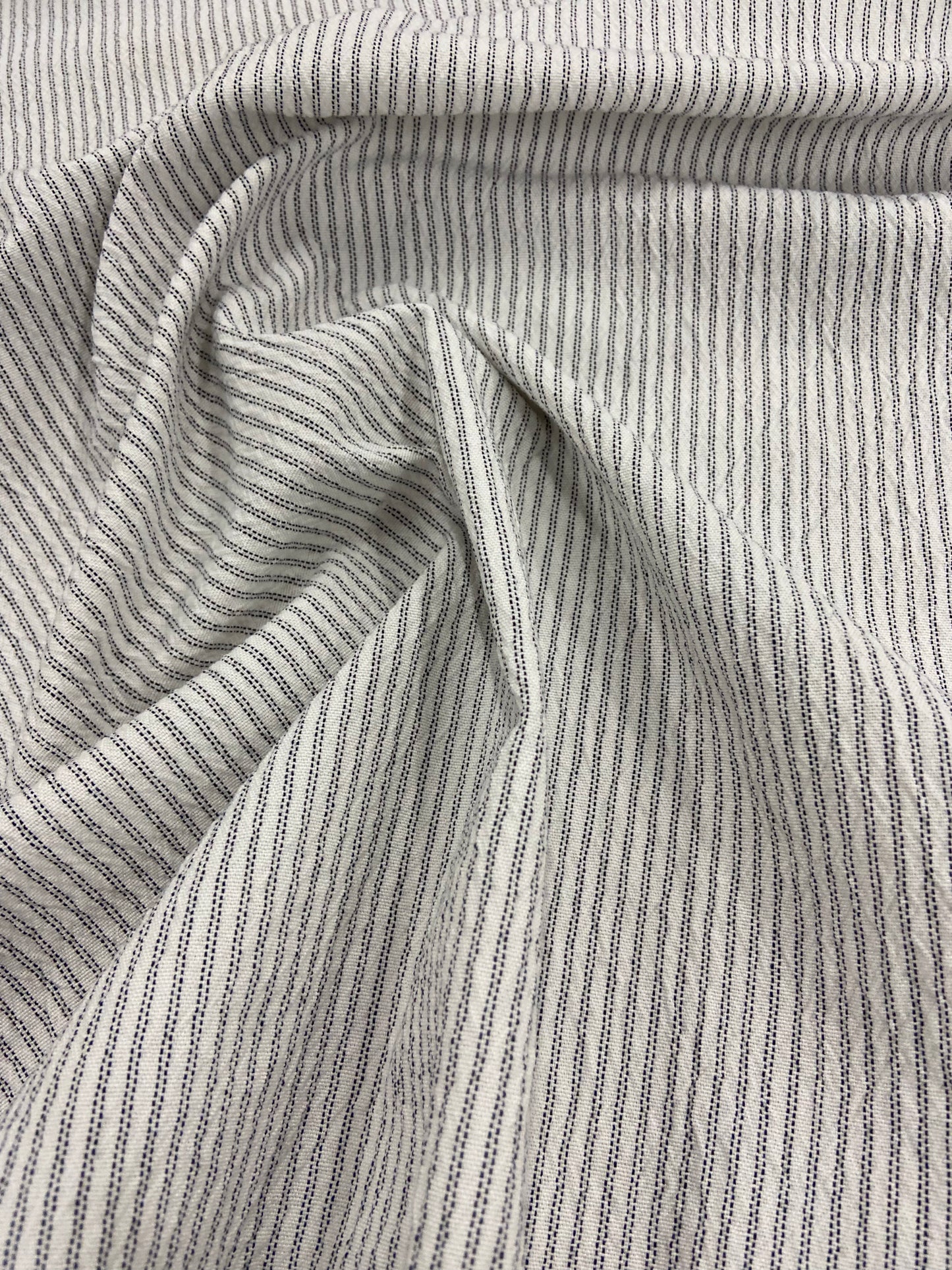 Jonny 013 colourwoven cotton seersucker stripe
