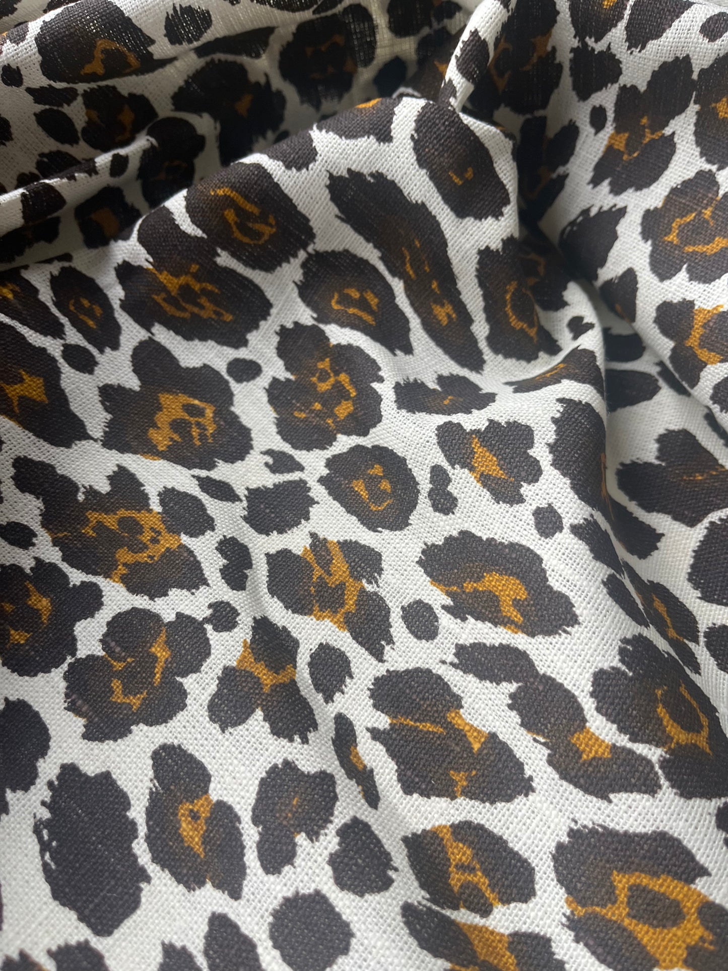 STELLA 002 canvas leopard print