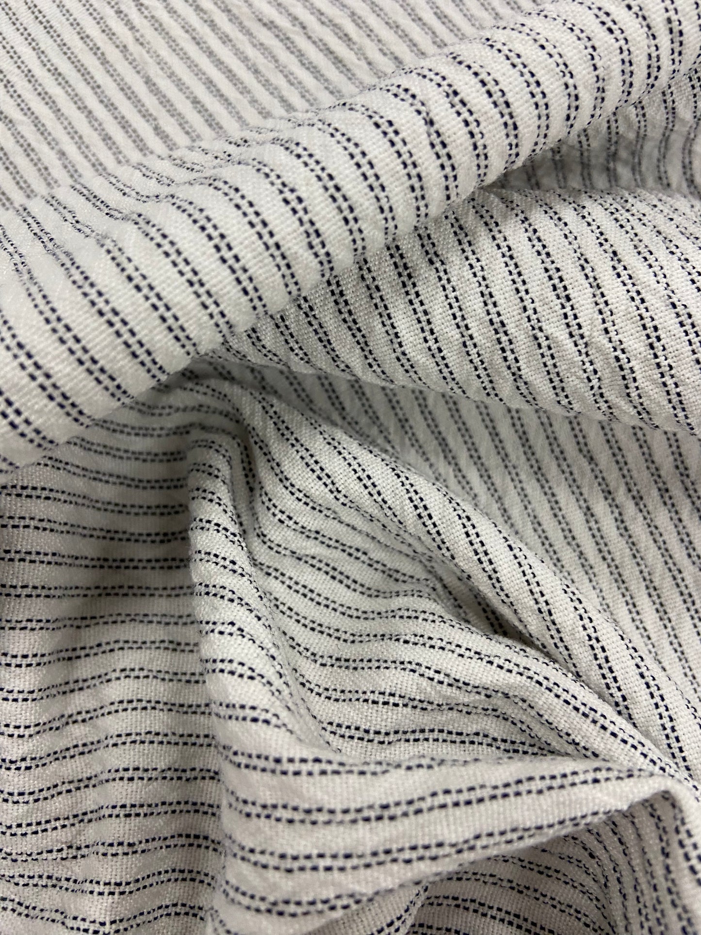 Jonny 013 colourwoven cotton seersucker stripe