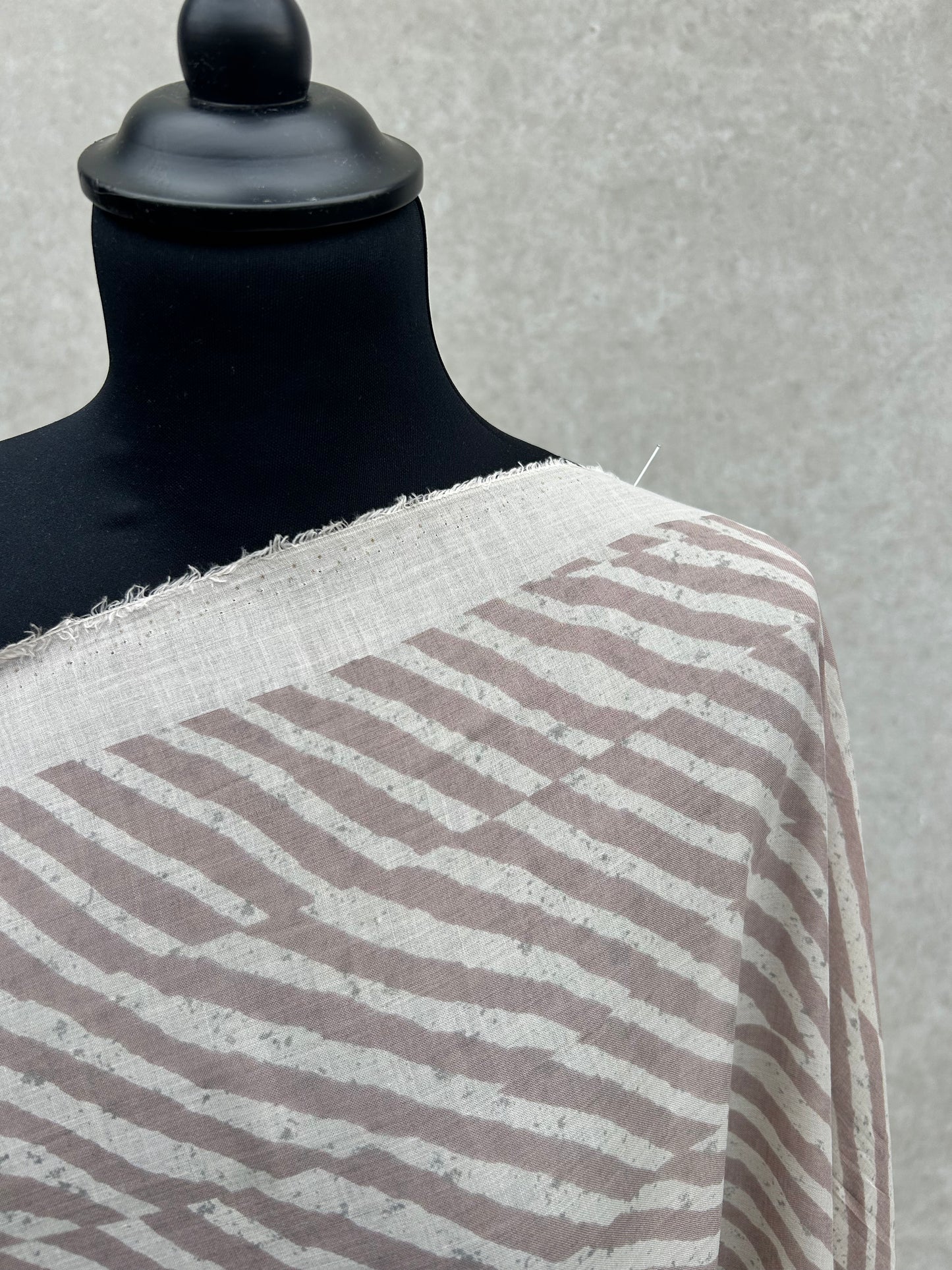 VIVIENNE 003 voile cotton silk zebra stripe