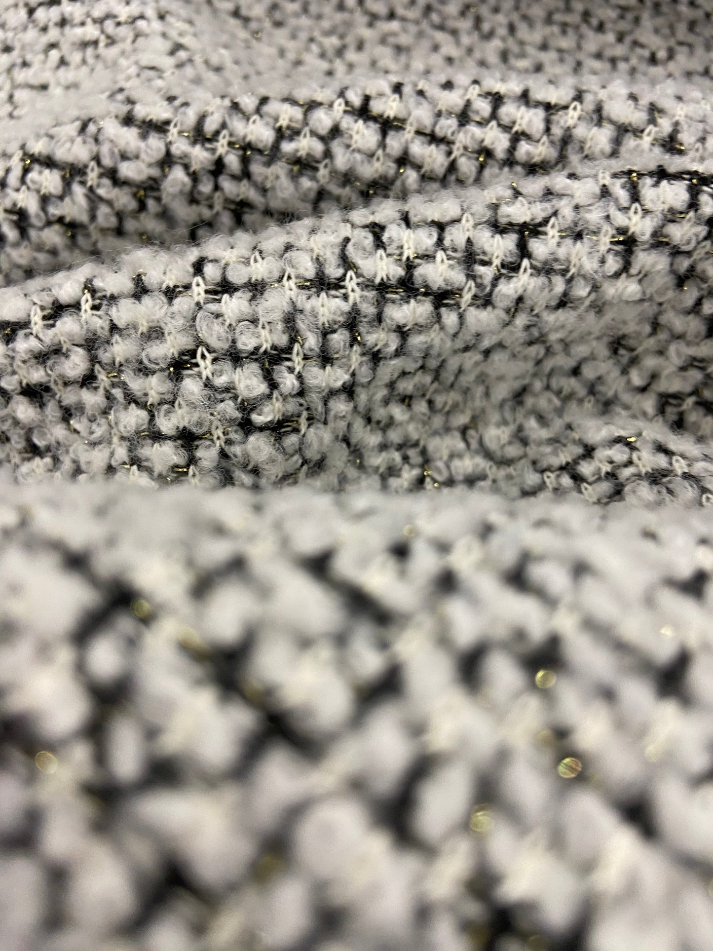 Jonny 009 tweed bouclette black-white with gold lurex