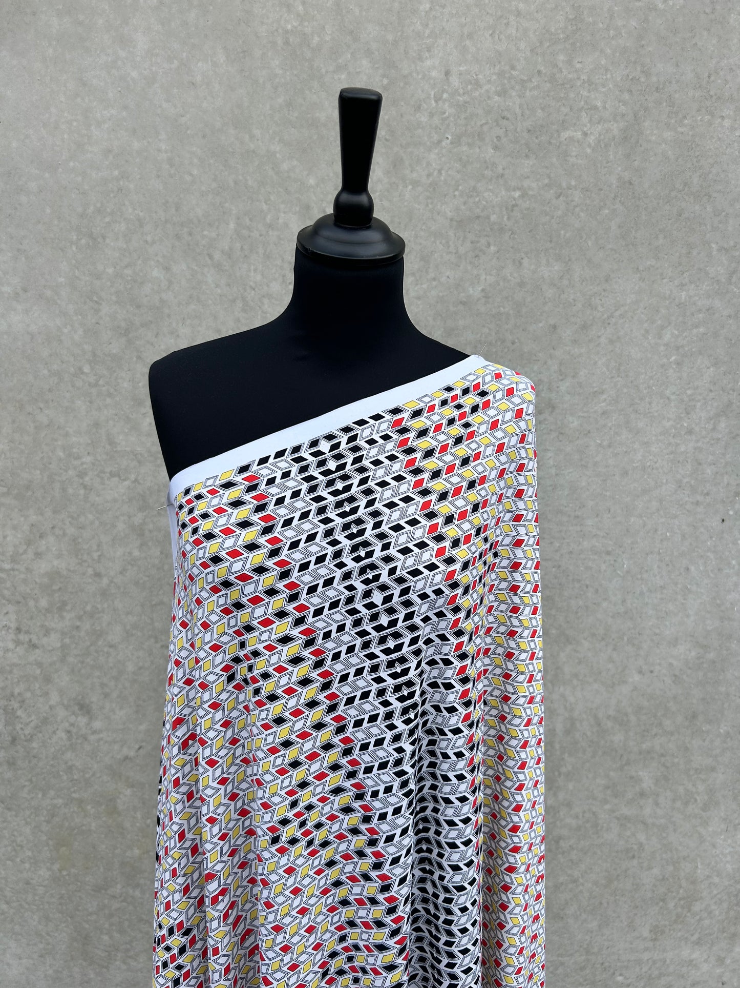 VIVIENNE 005 jersey mozaik stripes