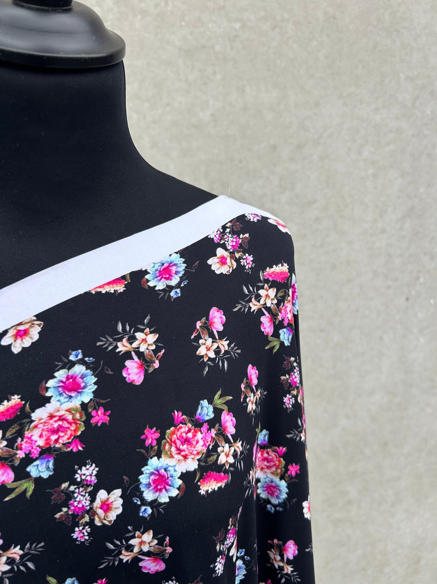 VIVIENNE 006 jersey flowers