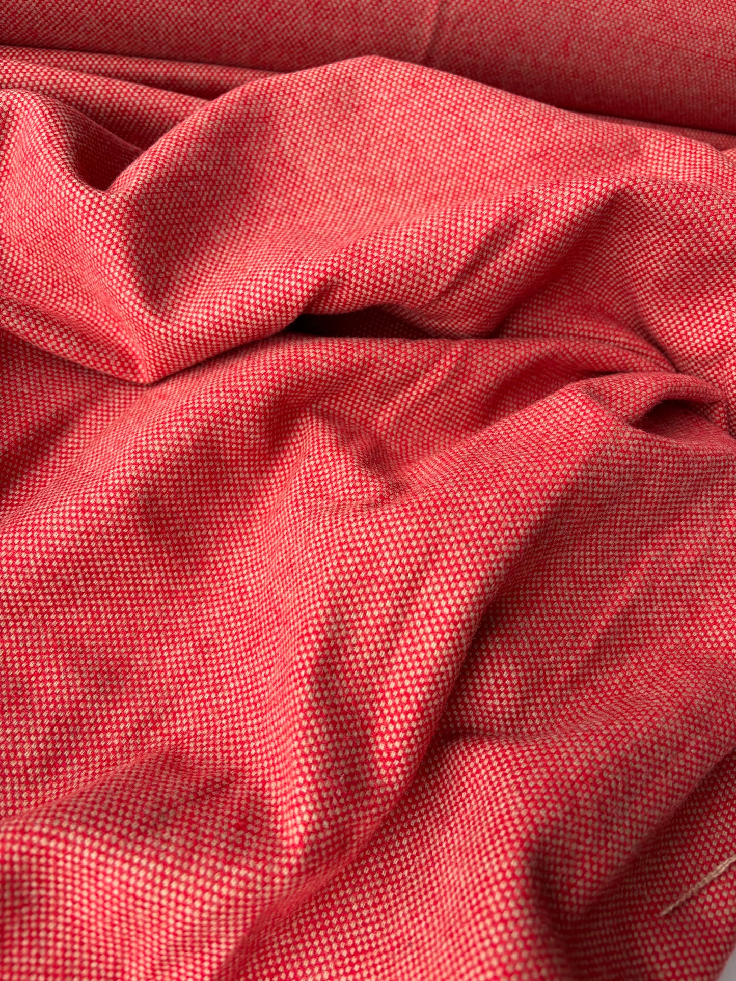 ISE 023 red shetland wool tweed