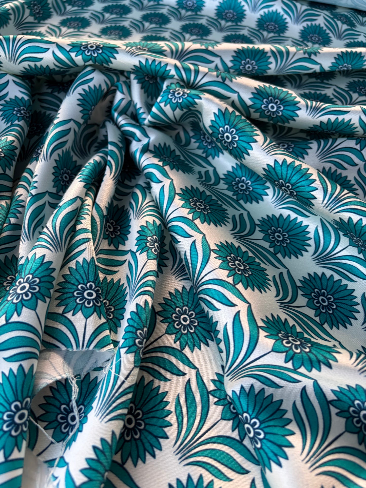 HOMER 022 viscose satin naive flower print