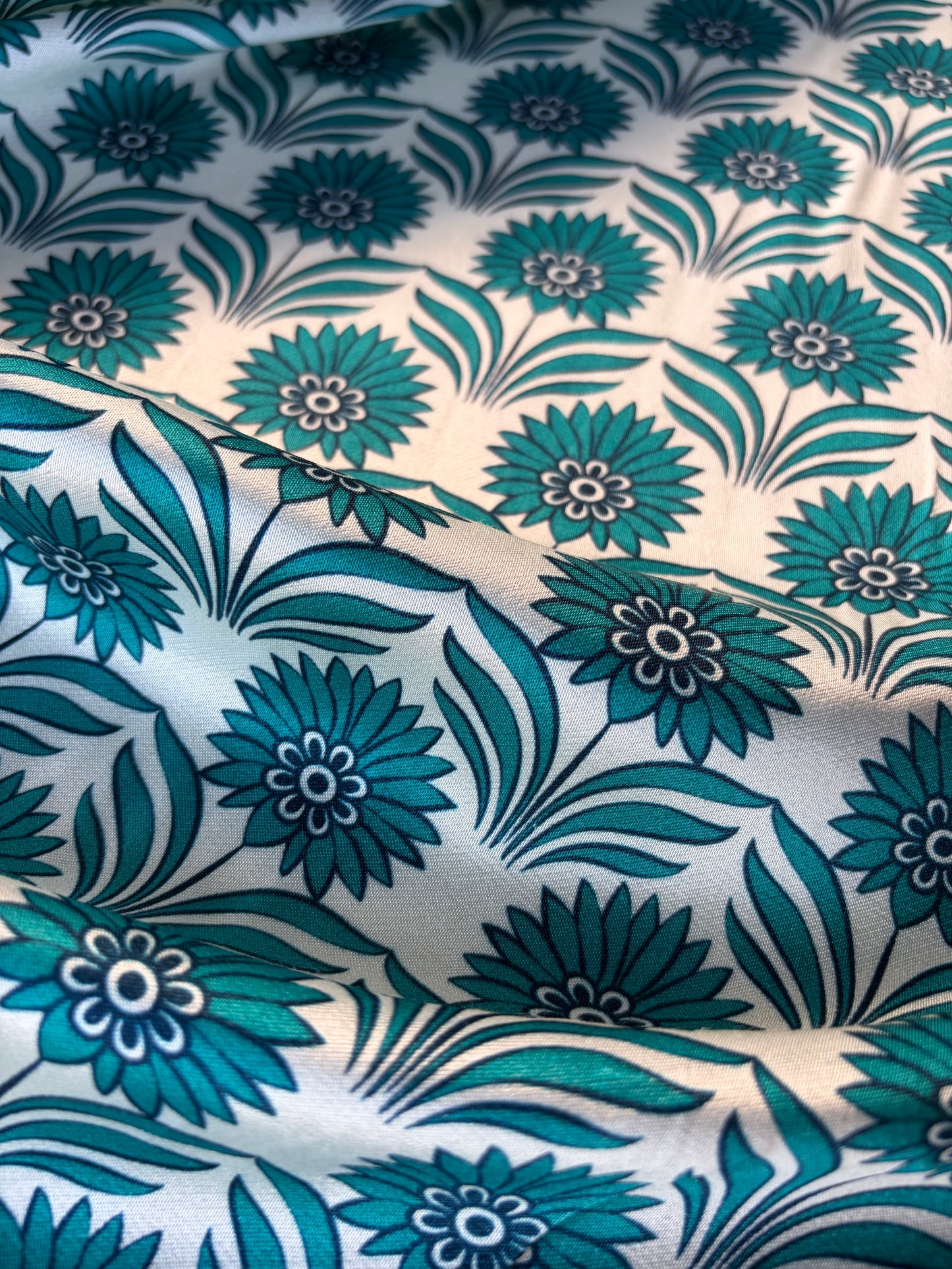 HOMER 022 viscose satin naive flower print