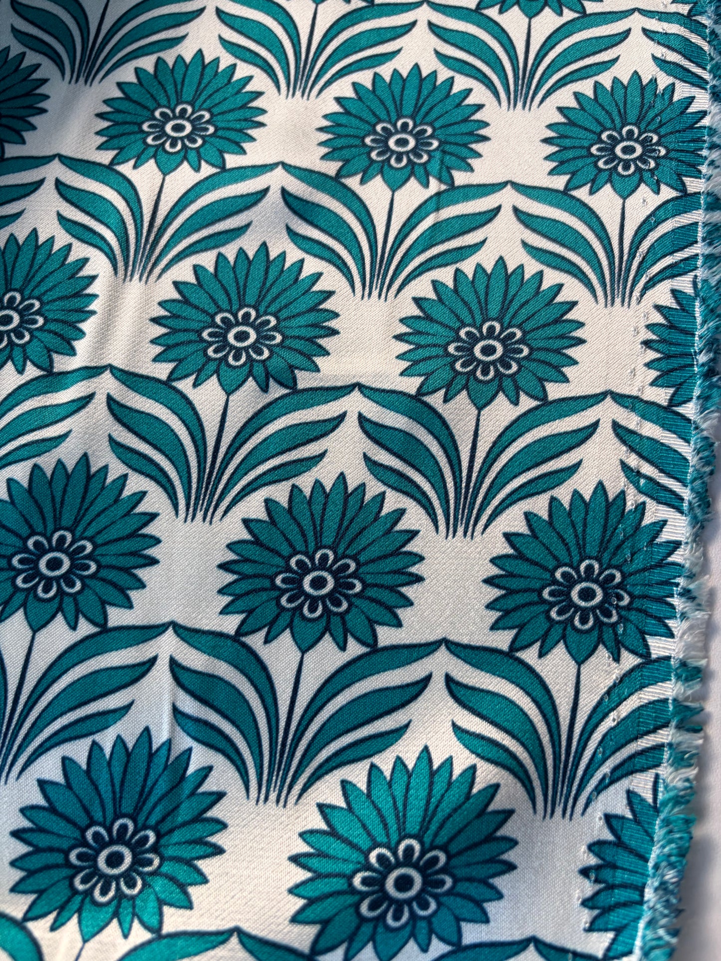 HOMER 022 viscose satin naive flower print