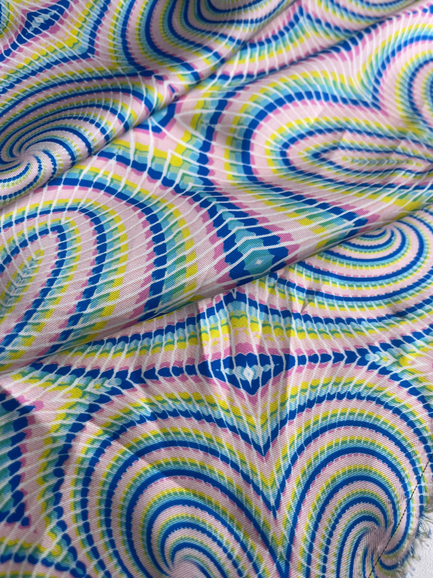 LC REMCO 005 twill pink/blue/lime print