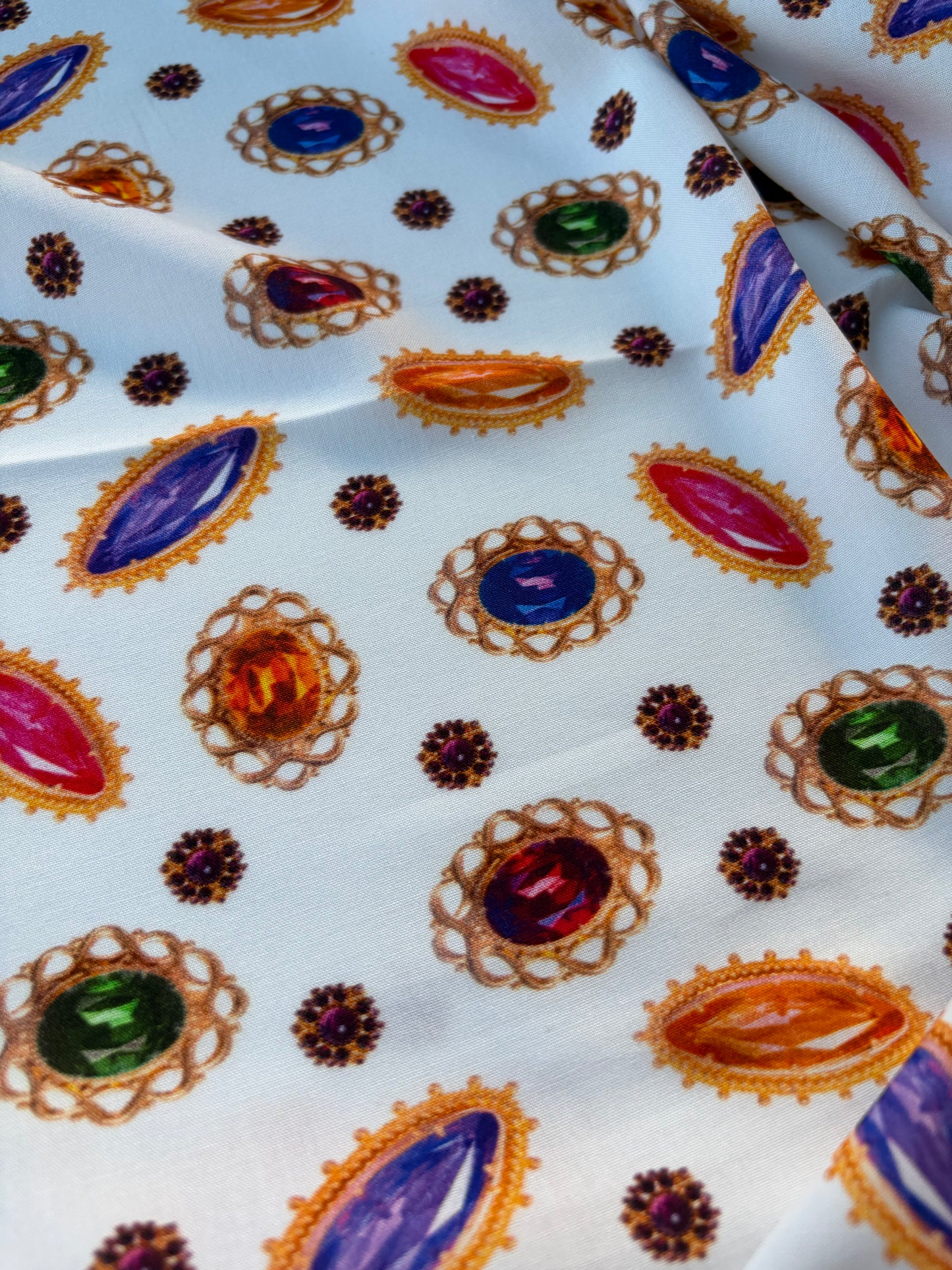 HOMER 024 viscose print "diamonds are a girls best friend"