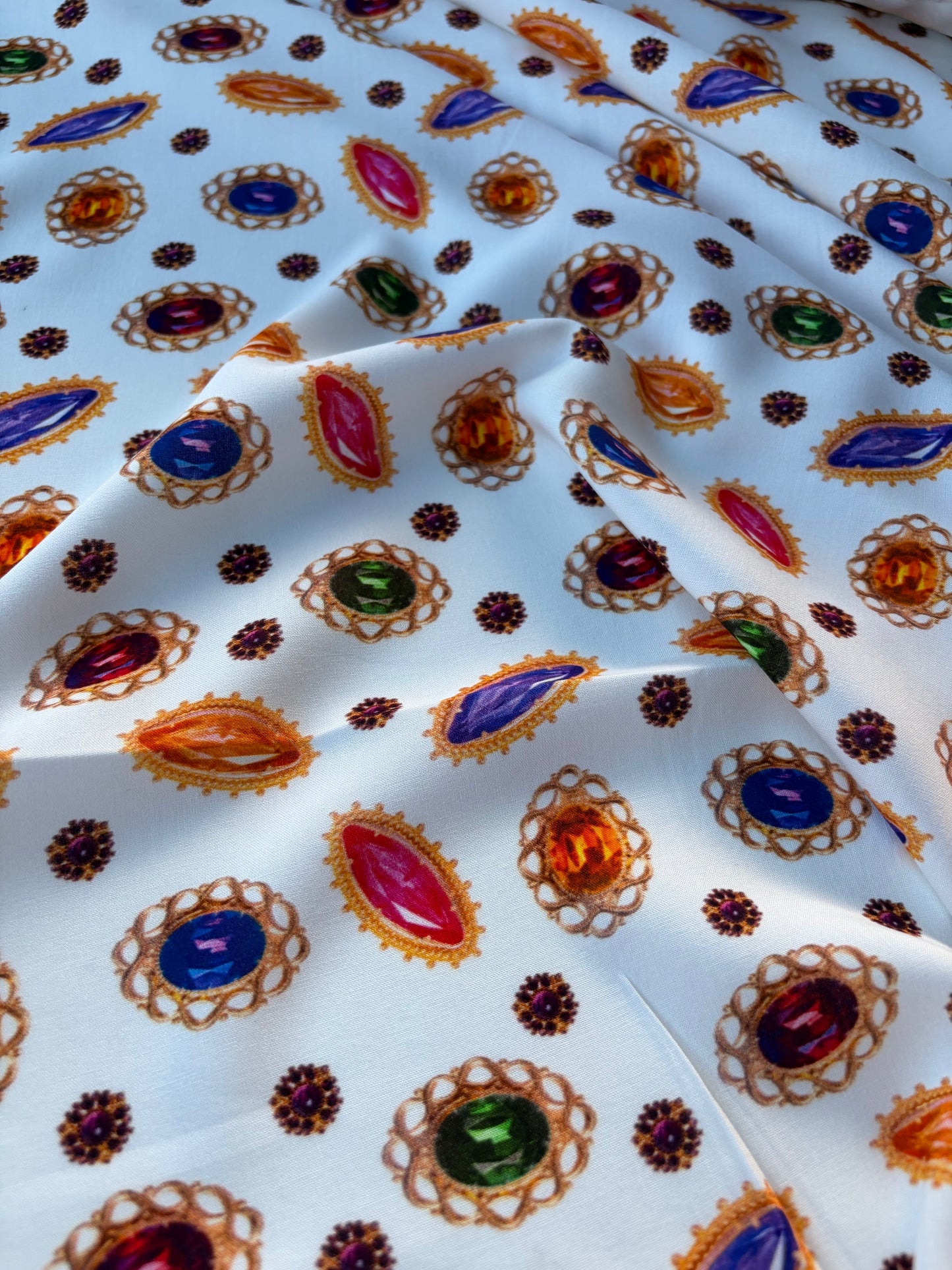 HOMER 024 viscose print "diamonds are a girls best friend"