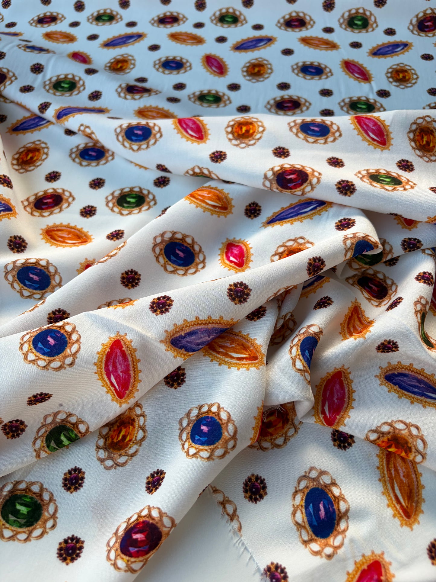 HOMER 024 viscose print "diamonds are a girls best friend"