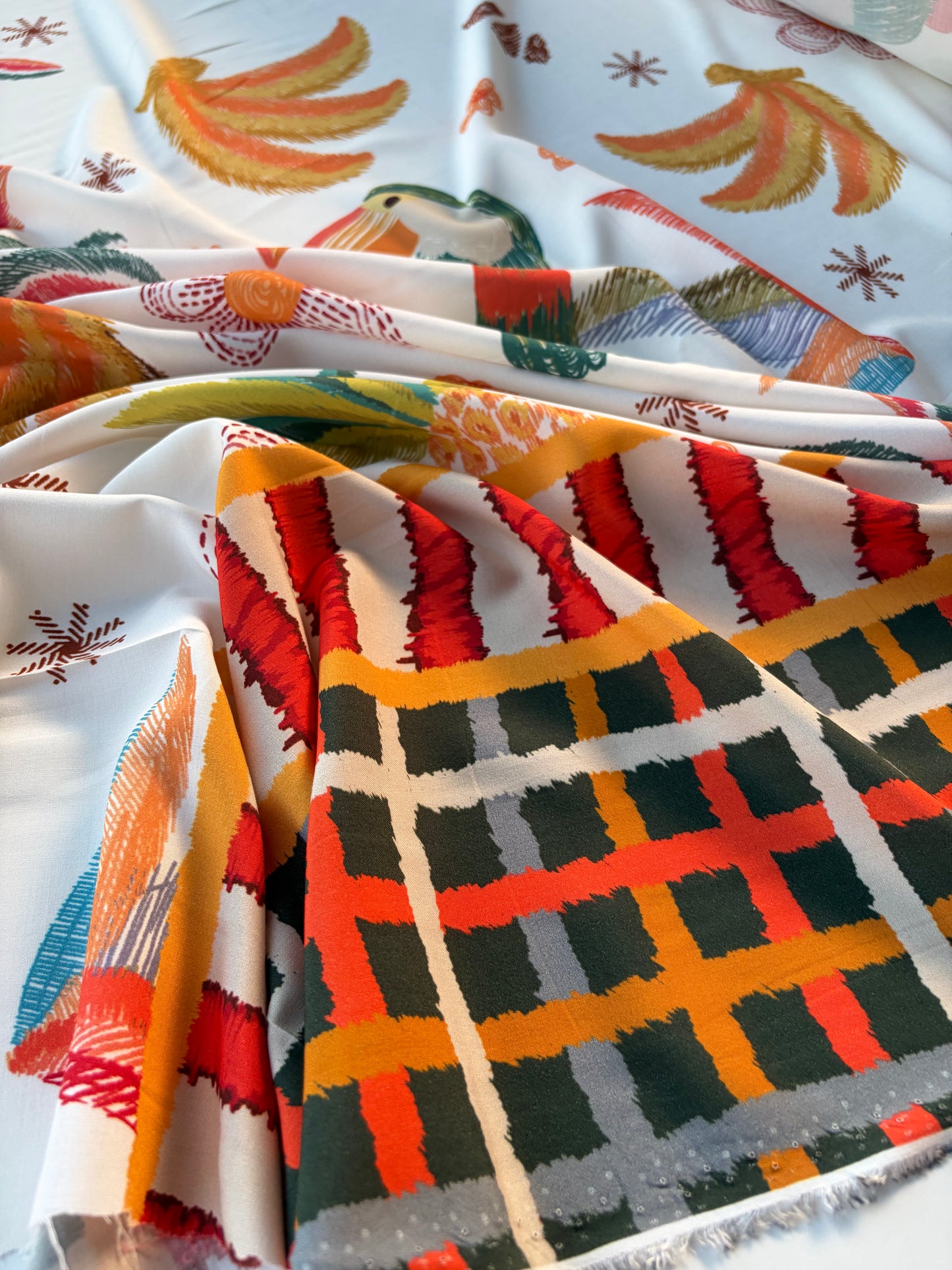 HOMER 025 viscose print double border checks and palmtrees