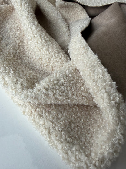 JOEL 004 cream coloured heavy bouclette with wool