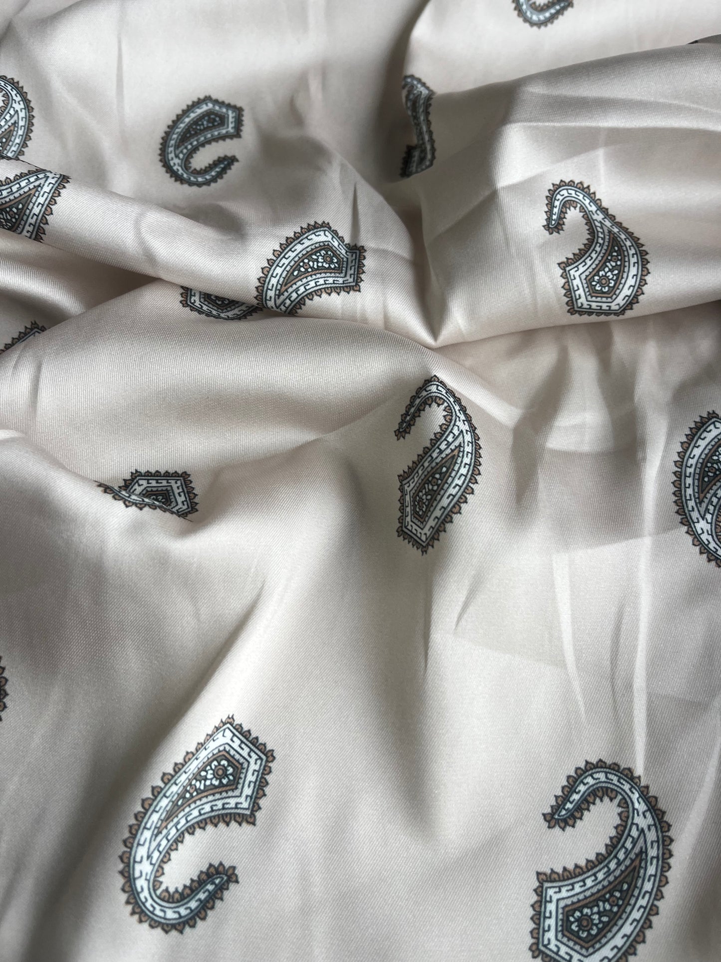 REMCO 016 twill cashemere print sand
