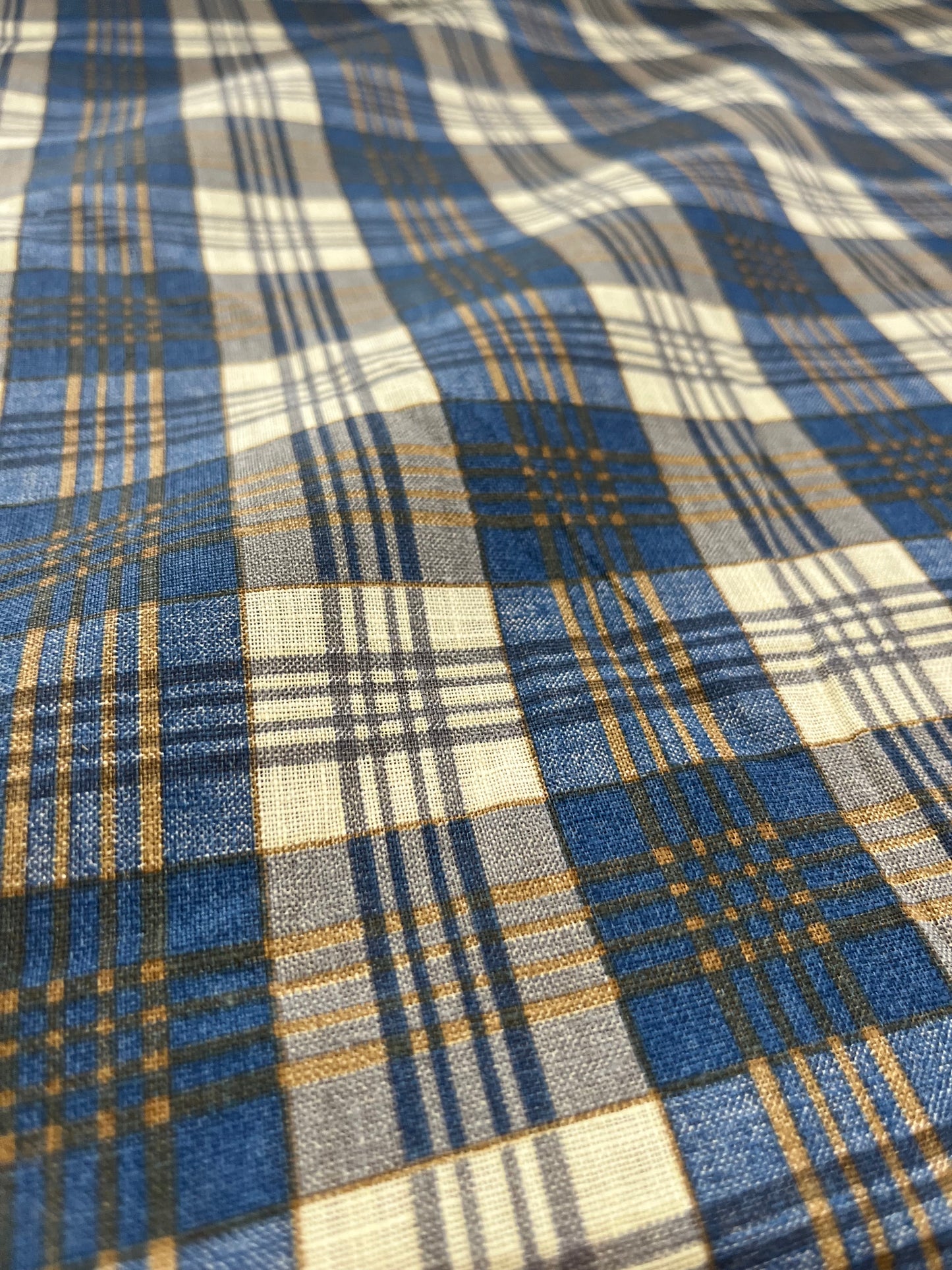 B02 linen check