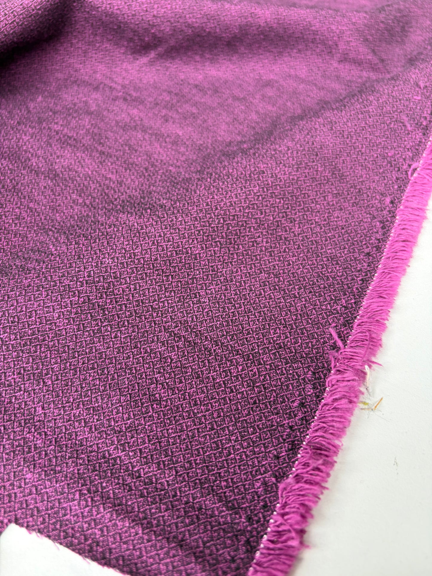 JOEL 017 framboise coloured stretch fabric