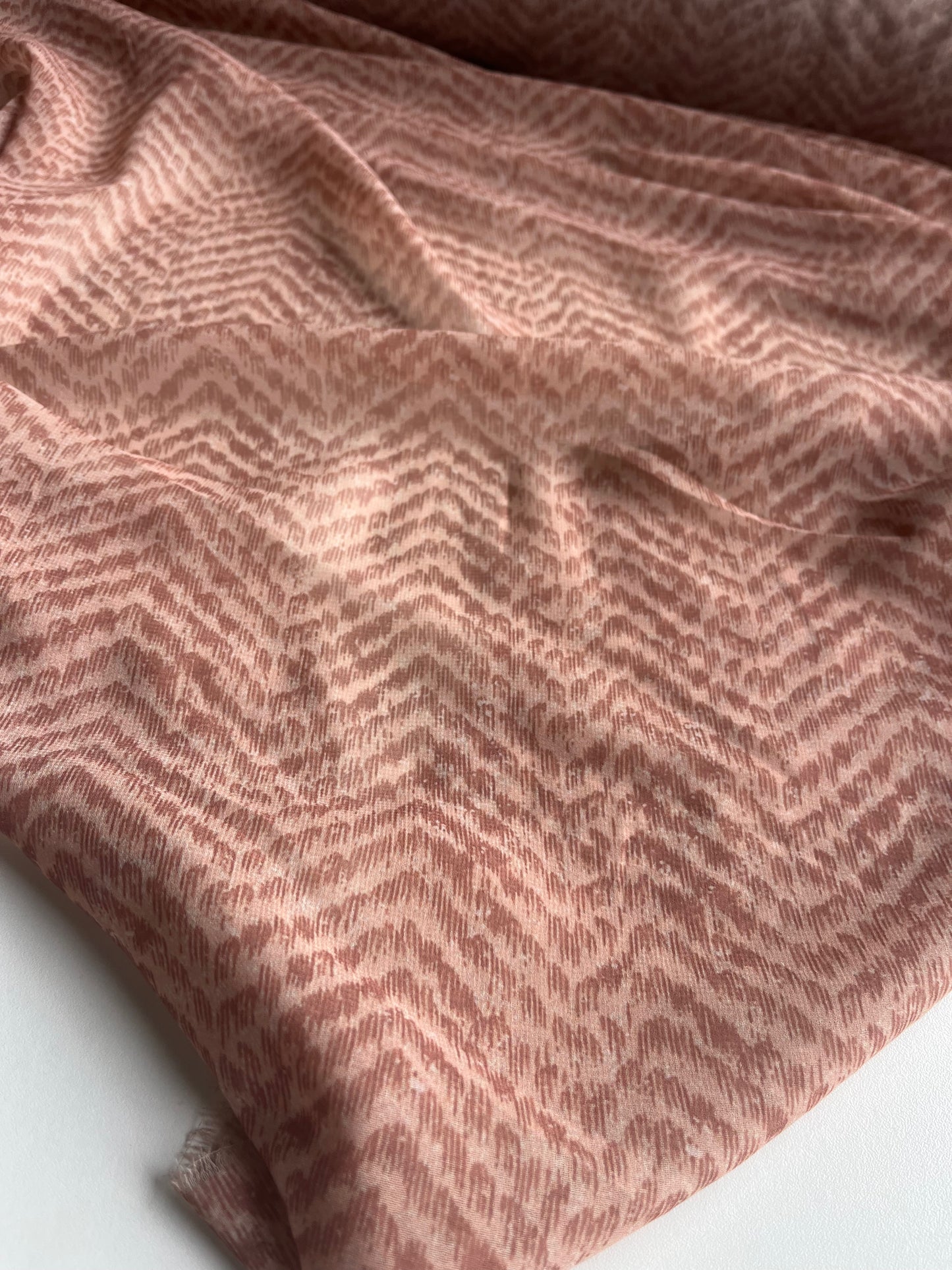REMCO 026 crêpe de Chine big herringbone