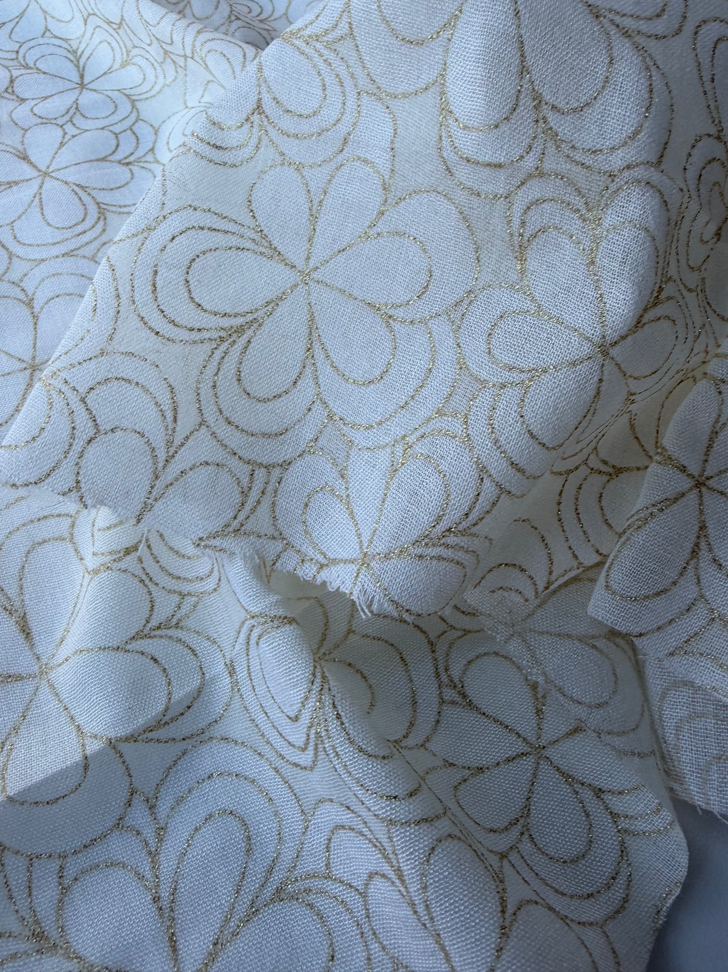 HOMER 040 cotton voile golden print