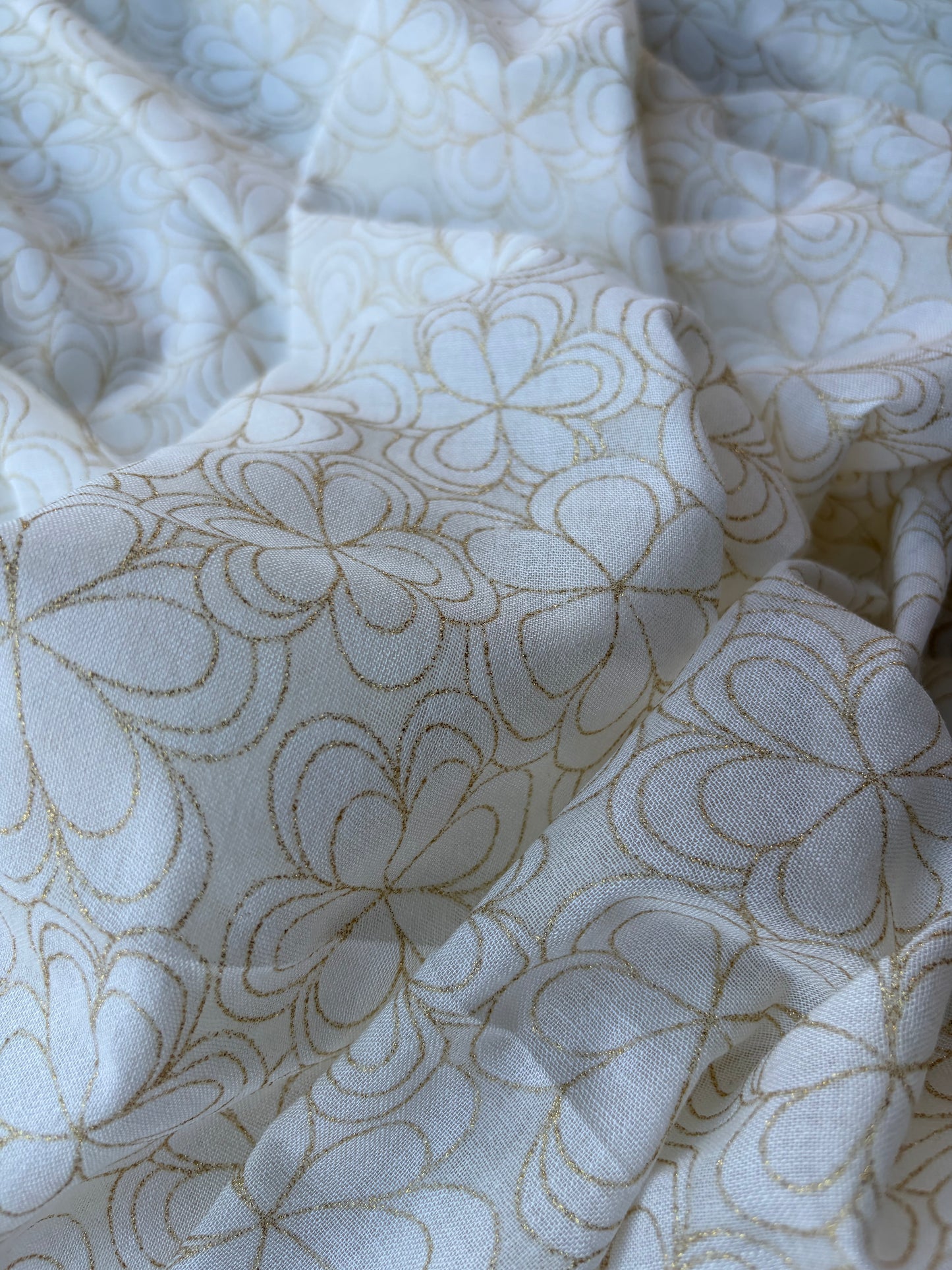 HOMER 040 cotton voile golden print