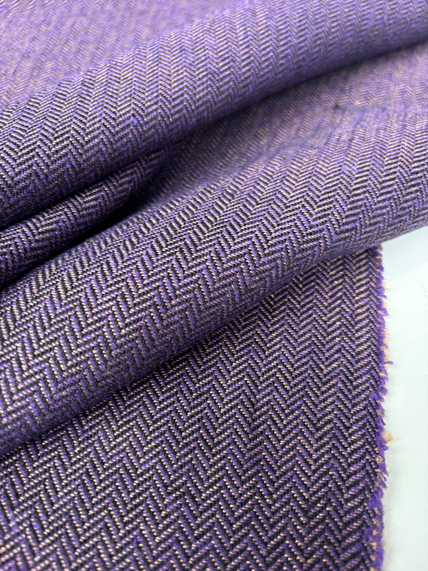 JOEL 019 wool herringbone with golden lurex
