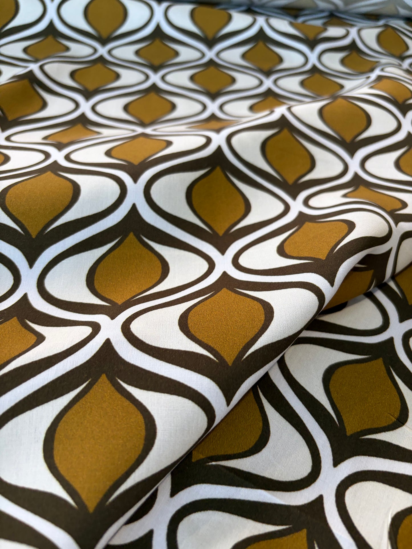 HOMER 042 cotton voile geo flowers