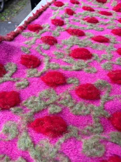 JOEL 020 heavy boiled wool with applicated flower design
