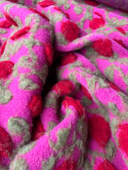 JOEL 020 heavy boiled wool with applicated flower design