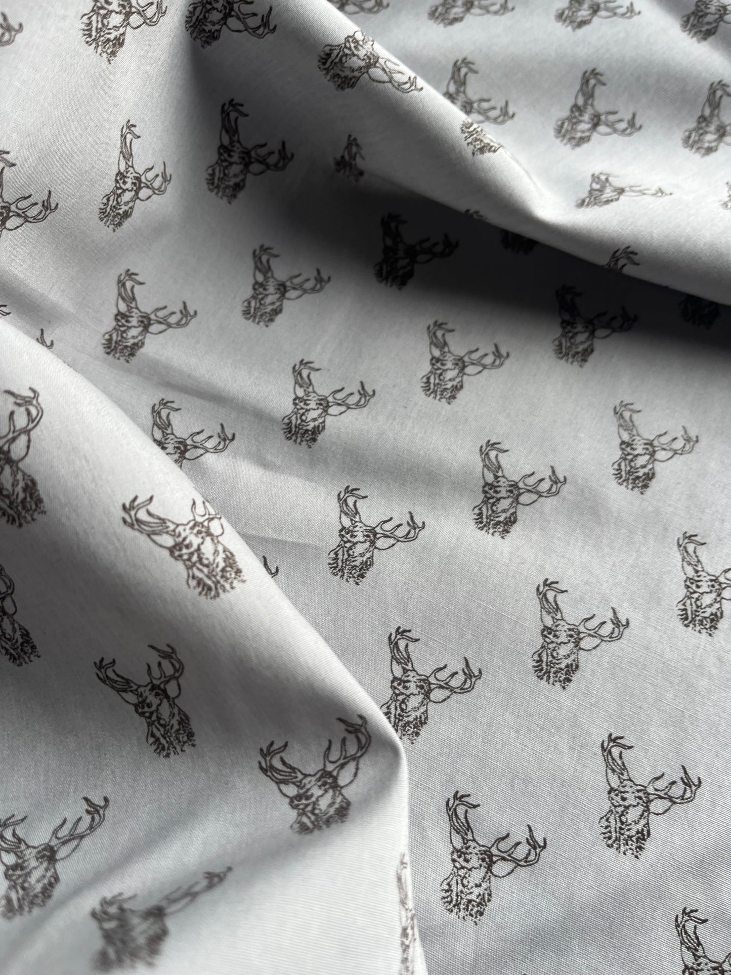 REMCO 036 cotton poplin stretch grey deers