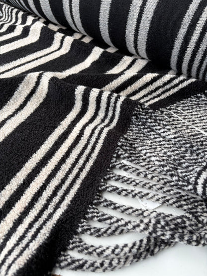 JOEL 022 black/white heavy boiled wool with fringes