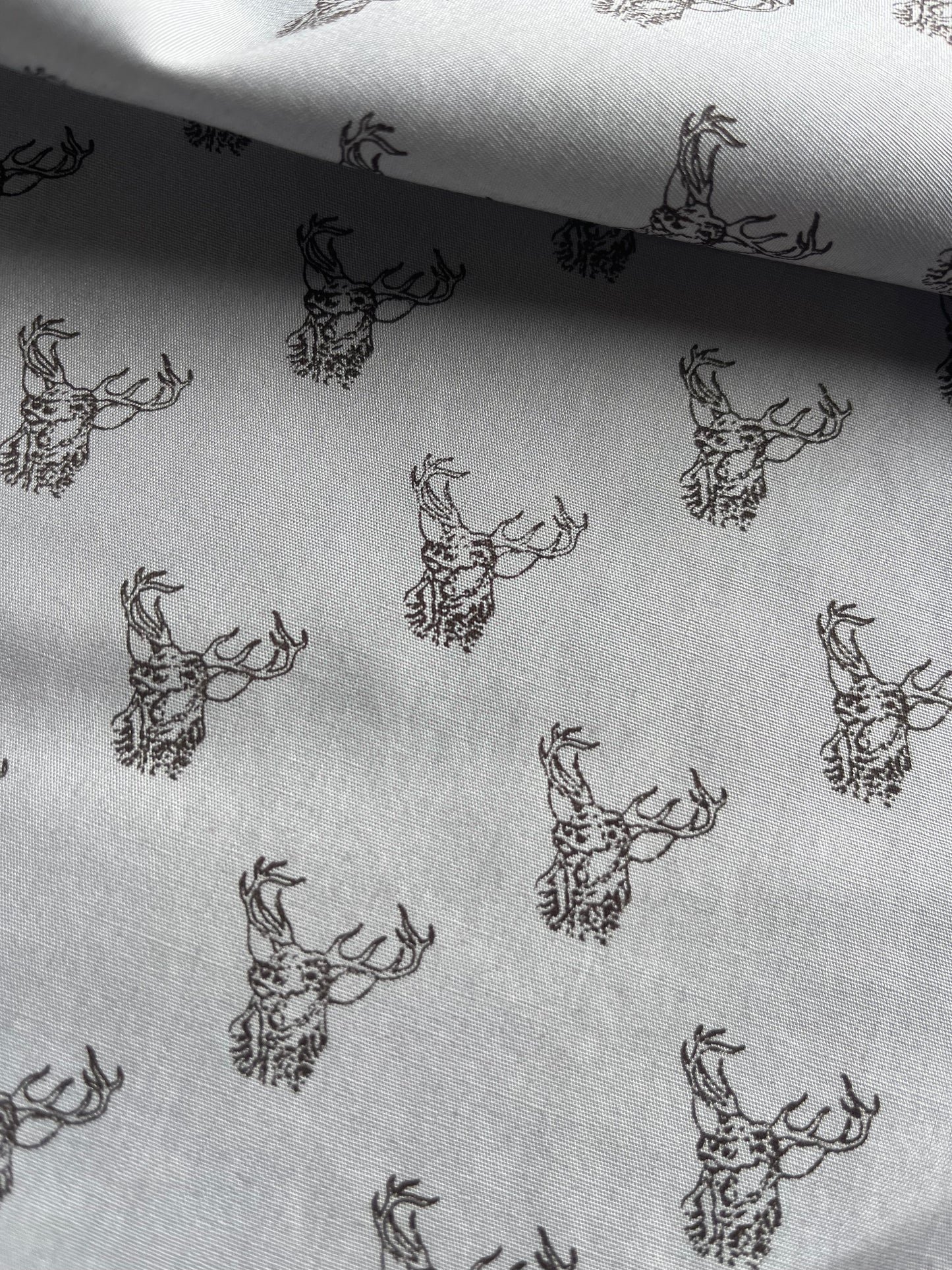 REMCO 036 cotton poplin stretch grey deers