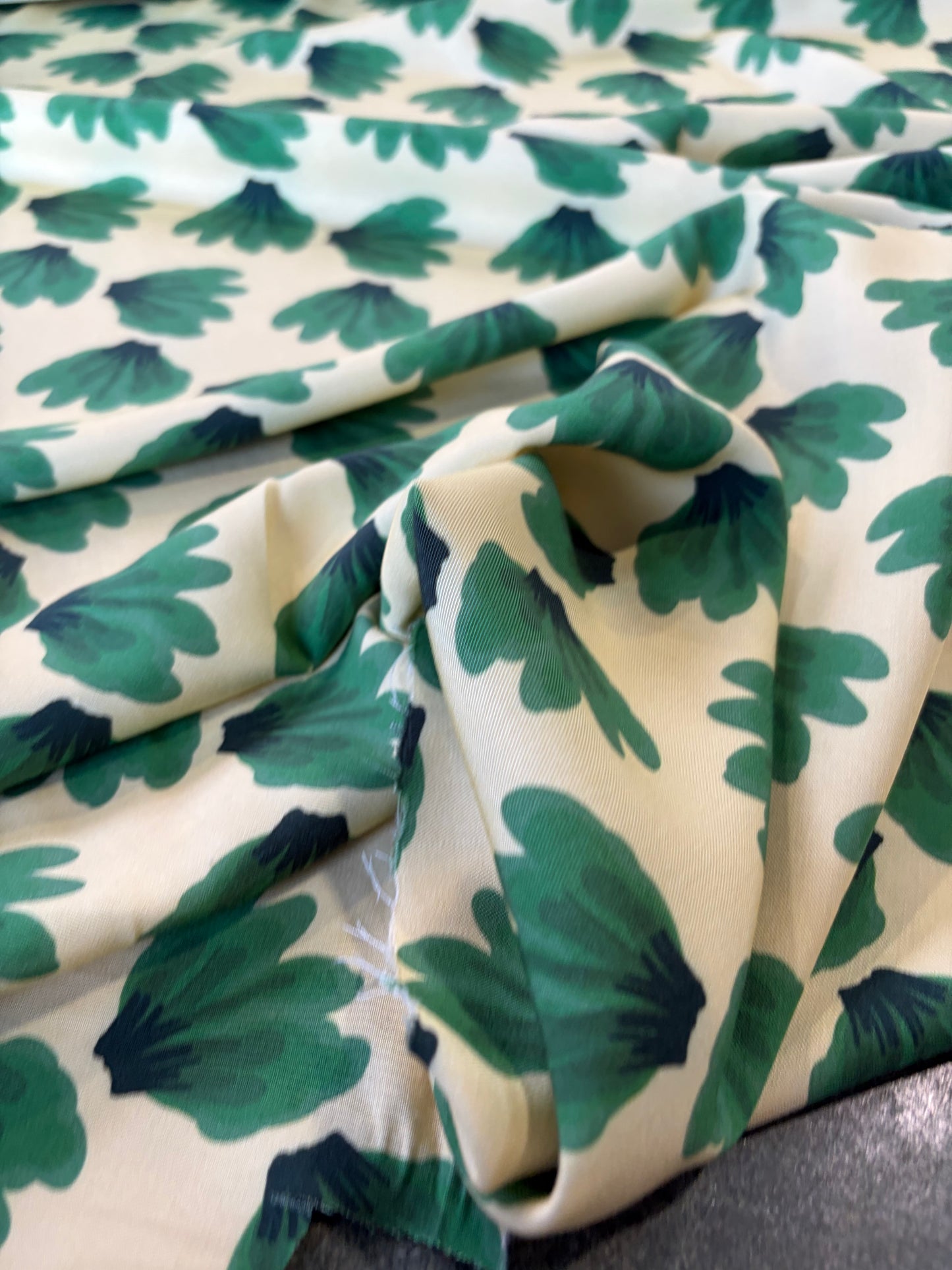HOMER 047  cotton twill green leaves