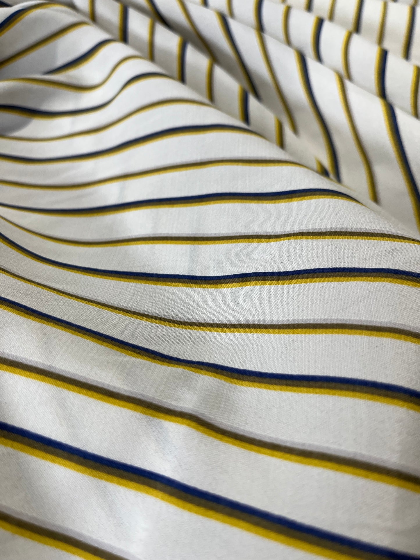 D02  CAN 305 viscose stripe