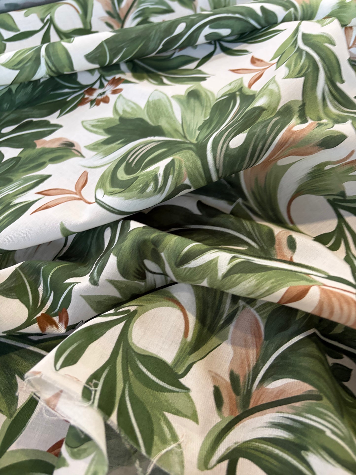 HOMER 050  cotton voile jungle leaves